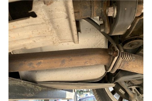 Recambio de tubo escape central para lexus is ii (_xe2_) 220 d (ale20) referencia OEM IAM 1741026360  