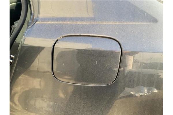 Recambio de tapa exterior combustible para lexus is ii (_xe2_) 220 d (ale20) referencia OEM IAM 7735053050  