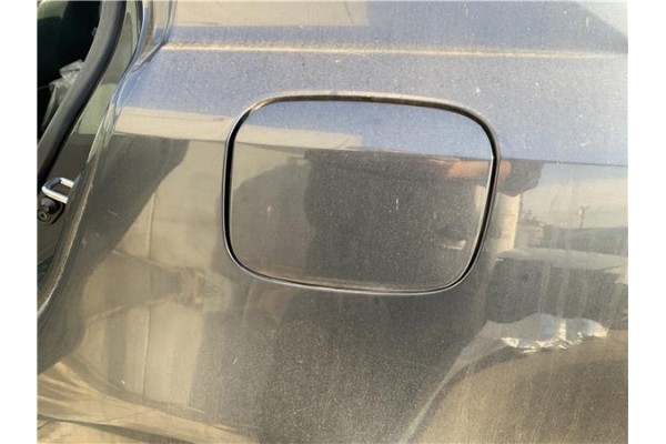 Recambio de tapa exterior combustible para lexus is ii (_xe2_) 220 d (ale20) referencia OEM IAM 7735053050  