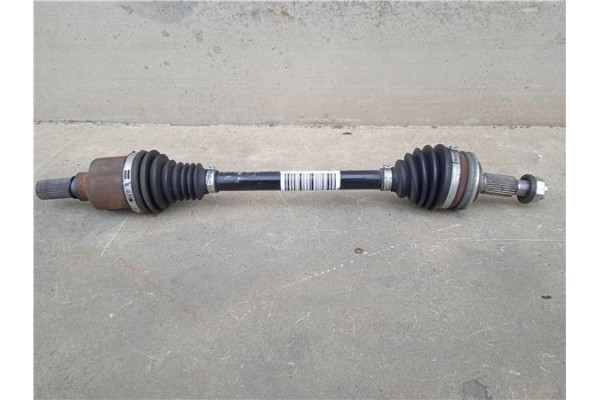 Recambio de palier delantero izquierdo para peugeot 3008 1.5 gt line referencia OEM IAM 9831666480  