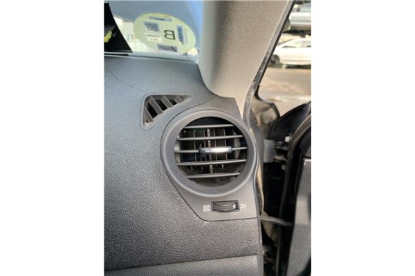 Recambio de rejilla entrada de aire para lexus is ii (_xe2_) 220 d (ale20) referencia OEM IAM   