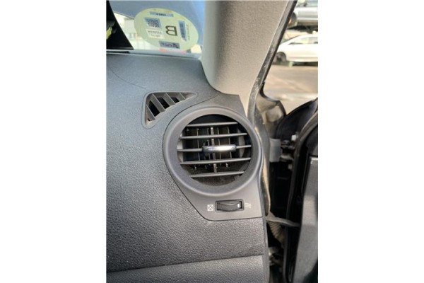 Recambio de rejilla entrada de aire para lexus is ii (_xe2_) 220 d (ale20) referencia OEM IAM   