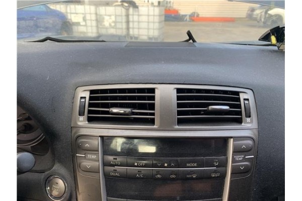 Recambio de rejilla entrada de aire para lexus is ii (_xe2_) 220 d (ale20) referencia OEM IAM 5567053010  