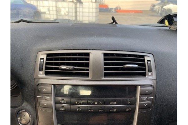 Recambio de rejilla entrada de aire para lexus is ii (_xe2_) 220 d (ale20) referencia OEM IAM 5567053010  