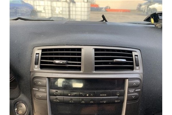 Recambio de rejilla entrada de aire para lexus is ii (_xe2_) 220 d (ale20) referencia OEM IAM 5567053010  