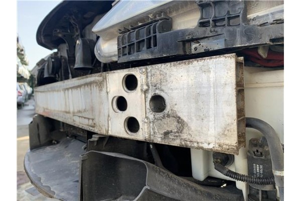 Recambio de refuerzo paragolpes para lexus is ii (_xe2_) 220 d (ale20) referencia OEM IAM 5213153040  