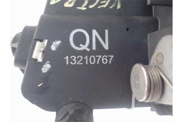 Recambio de cierre electromagnetico delantero izquierdo para opel vectra c berlina 1.9 cdti referencia OEM IAM 13210767  