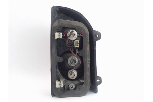 Recambio de piloto trasero derecho para hyundai h100 furgón referencia OEM IAM 924024B100  