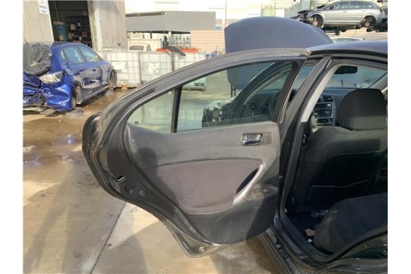Recambio de puerta trasero izquierda para lexus is ii (_xe2_) 220 d (ale20) referencia OEM IAM 6700453040  