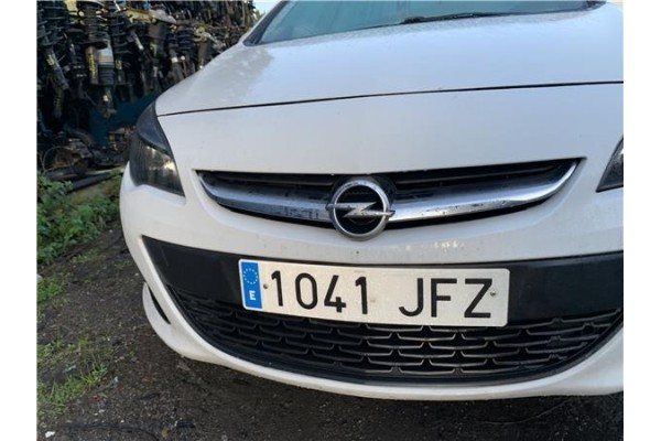 Recambio de paragolpes delantero para opel astra j berlina 5p 1.6 selective referencia OEM IAM 13264403 13348047 