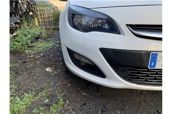 Recambio de paragolpes delantero para opel astra j berlina 5p 1.6 selective referencia OEM IAM 13264403 13348047 