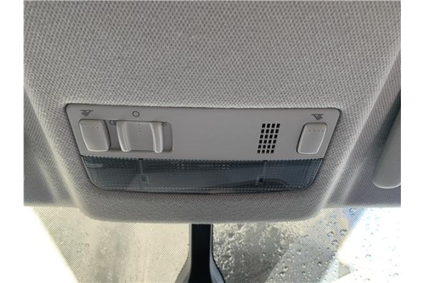 Recambio de luz delantero central techo para seat ibiza (kj1) 1.0 style referencia OEM IAM 3B0947105C  