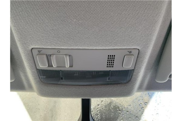 Recambio de luz delantero central techo para seat ibiza (kj1) 1.0 style referencia OEM IAM 3B0947105C  