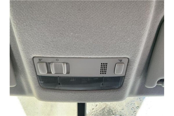 Recambio de luz delantero central techo para seat ibiza (kj1) 1.0 style referencia OEM IAM 3B0947105C  