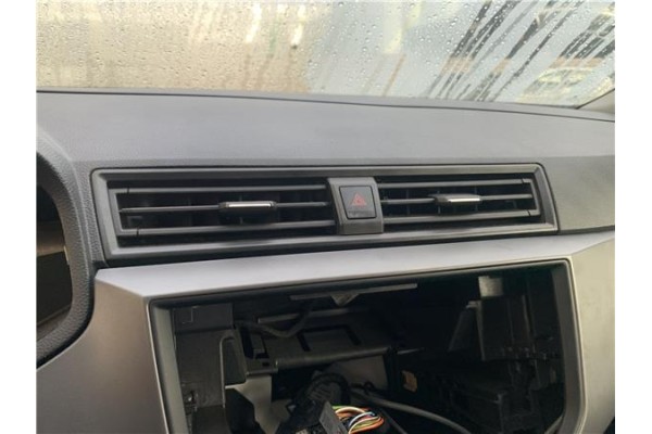Recambio de rejilla entrada de aire para seat ibiza (kj1) 1.0 style referencia OEM IAM 6F0819110H  