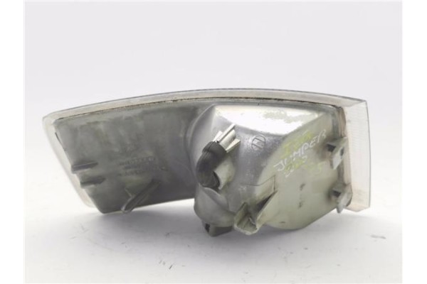 Recambio de intermitente delantero izquierdo para peugeot boxer furgón (230l) 2.5 d referencia OEM IAM 35710716 35710747 