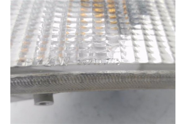 Recambio de intermitente delantero izquierdo para peugeot boxer furgón (230l) 2.5 d referencia OEM IAM 35710716 35710747 