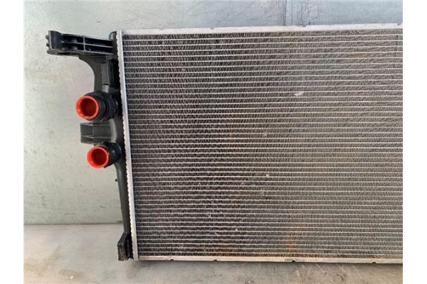 Recambio de radiador para iveco daily chasis 2.3 referencia OEM IAM 5801264635 503612269 