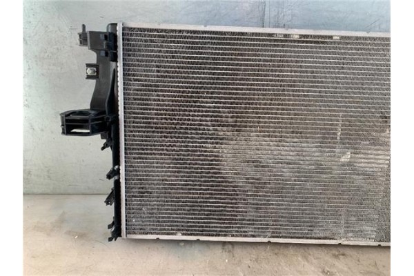 Recambio de radiador para iveco daily chasis 2.3 referencia OEM IAM 5801264635 503612269 