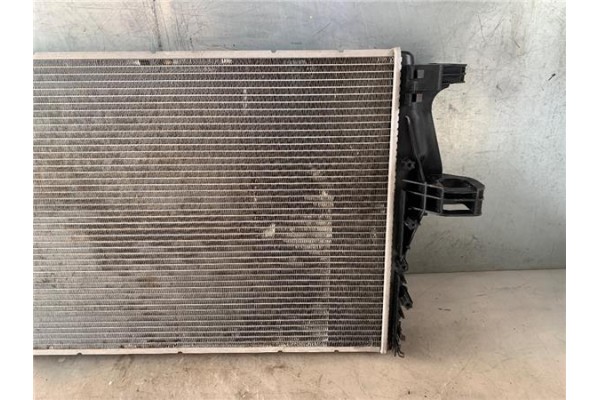 Recambio de radiador para iveco daily chasis 2.3 referencia OEM IAM 5801264635 503612269 