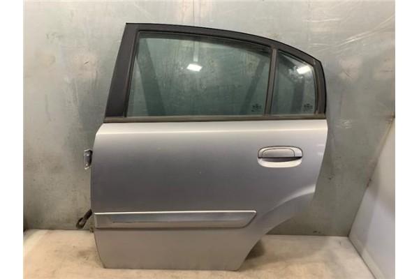 Recambio de puerta trasero izquierda para kia rio (jb) 1.4 16v referencia OEM IAM   