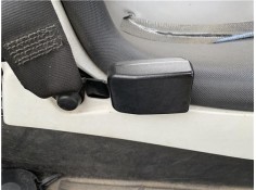 Recambio de anclaje cinturon delantero izquierdo para renault twizy eléctrico urban referencia OEM IAM 8200754526  