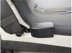 Recambio de anclaje cinturon delantero izquierdo para renault twizy eléctrico urban referencia OEM IAM 8200754526  