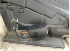 Recambio de anclaje cinturon trasero central para renault twizy eléctrico urban referencia OEM IAM 8200011828  