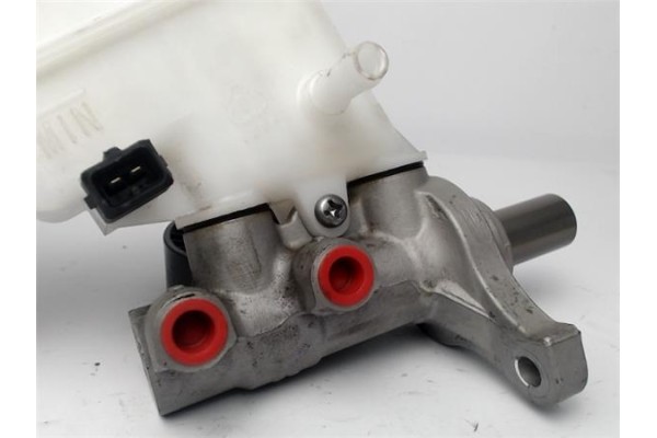 Recambio de bomba freno para kia rio (ub) 1.2 basic referencia OEM IAM 585101W200  