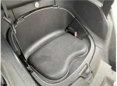 Recambio de asiento trasero central para renault twizy eléctrico urban referencia OEM IAM 883C52402R 883C56632R 