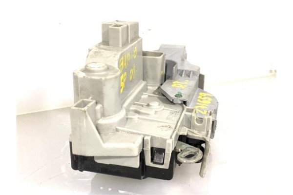 Recambio de cierre electromagnetico delantero izquierdo para fiat ii bravo (198) 1.9 d multijet referencia OEM IAM 151827956  