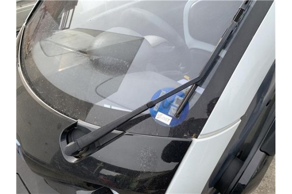 Recambio de brazo limpiaparabrisas delantero para renault twizy eléctrico urban referencia OEM IAM 288811045R  