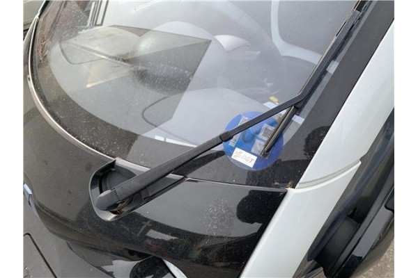 Recambio de brazo limpiaparabrisas delantero para renault twizy eléctrico urban referencia OEM IAM 288811045R  