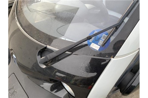 Recambio de brazo limpiaparabrisas delantero para renault twizy eléctrico urban referencia OEM IAM 288811045R  