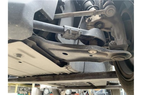 Recambio de brazo suspension delantero izquierdo para renault twizy eléctrico urban referencia OEM IAM 545045810R  