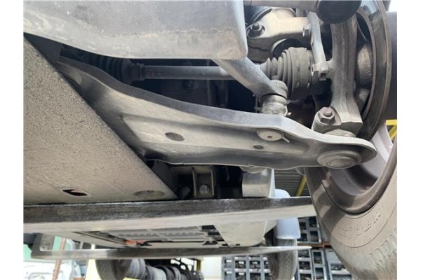 Recambio de brazo suspension trasero derecho para renault twizy eléctrico urban referencia OEM IAM 545045810R  