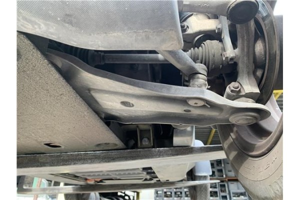 Recambio de brazo suspension trasero derecho para renault twizy eléctrico urban referencia OEM IAM 545045810R  