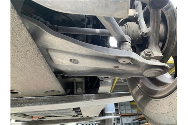 Recambio de brazo suspension trasero derecho para renault twizy eléctrico urban referencia OEM IAM 545045810R  