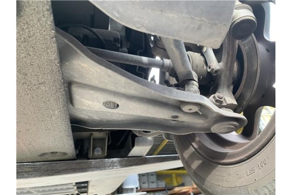 Recambio de brazo suspension trasero derecho para renault twizy eléctrico urban referencia OEM IAM 545045810R  