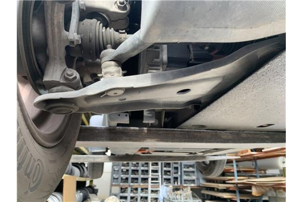 Recambio de brazo suspension trasero izquierdo para renault twizy eléctrico urban referencia OEM IAM 545045810R  