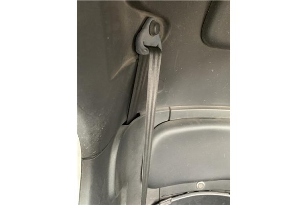 Recambio de cinturon seguridad trasero central para renault twizy eléctrico urban referencia OEM IAM 888500347R  