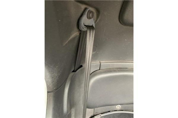 Recambio de cinturon seguridad trasero central para renault twizy eléctrico urban referencia OEM IAM 888500347R  