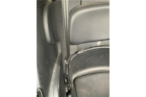 Recambio de cinturon seguridad trasero central para renault twizy eléctrico urban referencia OEM IAM 888500347R  