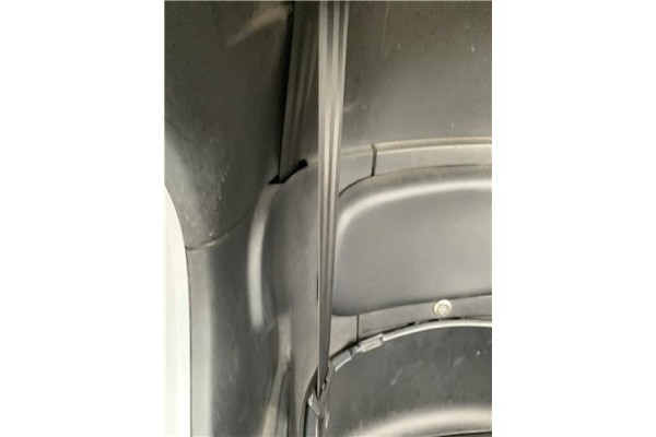 Recambio de cinturon seguridad trasero central para renault twizy eléctrico urban referencia OEM IAM 888500347R  