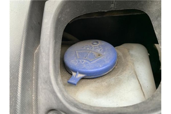 Recambio de deposito limpiaparabrisas para renault twizy eléctrico urban referencia OEM IAM 289101691R  