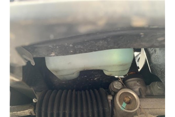 Recambio de deposito limpiaparabrisas para renault twizy eléctrico urban referencia OEM IAM 289101691R  
