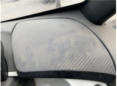 Recambio de tapa derecha salpicadero para renault twizy eléctrico urban referencia OEM IAM 685111941R  