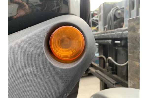 Recambio de intermitente delantero izquierdo para renault twizy eléctrico urban referencia OEM IAM 261306162R  