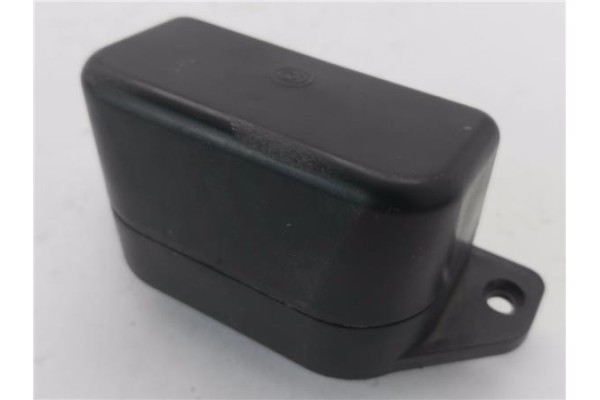 Recambio de piloto matricula para iveco daily chasis 2.3 referencia OEM IAM L00E130188 5,80E+09 