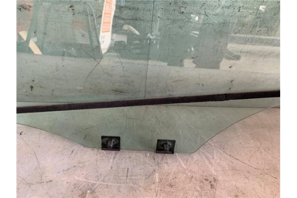 Recambio de luna puerta delantero izquierda para dacia dokker 1.5 essential referencia OEM IAM 803019405R 803139509R 